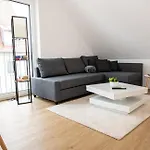 Apartamento Modern-neu-nespresso-balkon-parkplatz