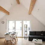 Modern-neu-nespresso-balkon-parkplatz *
