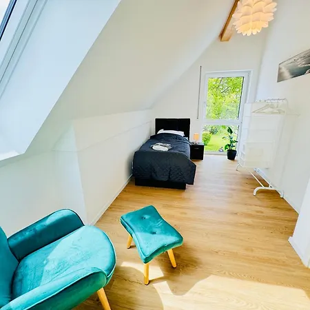 Modern-neu-nespresso-balkon-parkplatz