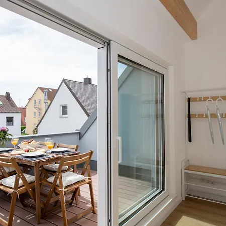 Modern-neu-nespresso-balkon-parkplatz * Augsburg