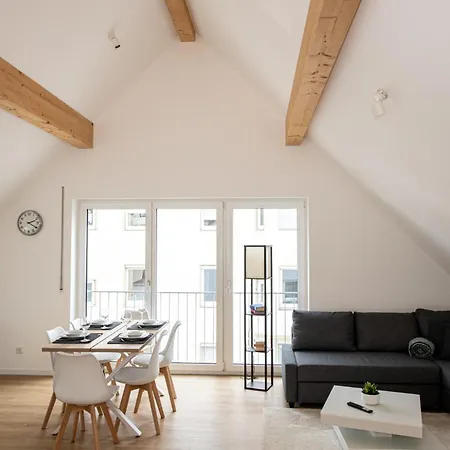 Modern-neu-nespresso-balkon-parkplatz *