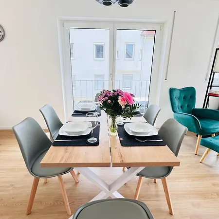 Modern-neu-nespresso-balkon-parkplatz *