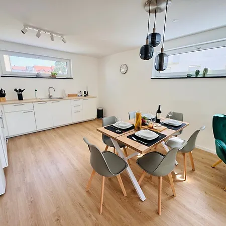 Modern-neu-nespresso-balkon-parkplatz *