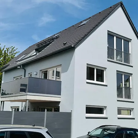 Modern-neu-nespresso-balkon-parkplatz