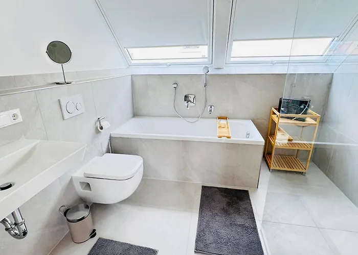 Lejlighed Modern-neu-nespresso-balkon-parkplatz *
